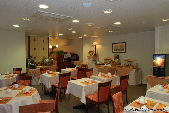 Noemys Neris Montlucon - Hotel Restaurant 餐厅 照片